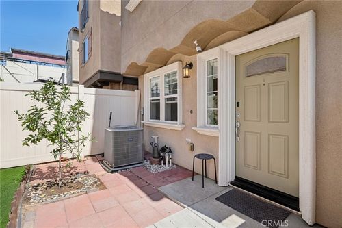 22111 Main St, Carson, CA, 90745-1008 | Card Image