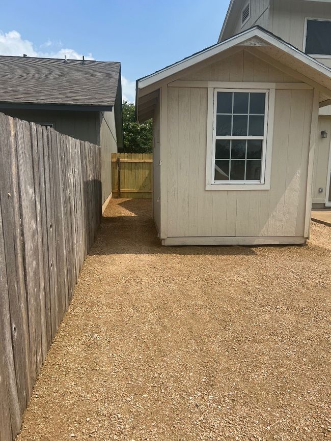 711 Decker Prairie Dr, House other with 3 bedrooms, 2 bathrooms and 6 parking in Austin TX | Image 18