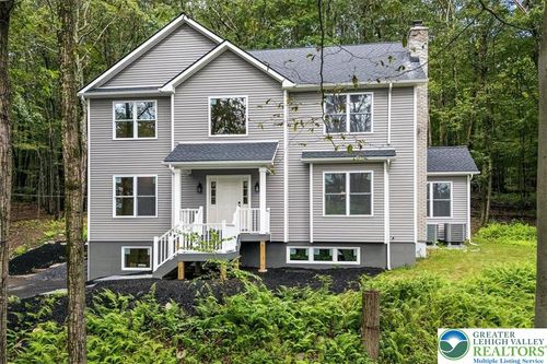 141 Lookout Ct, Henryville, PA, 18332-7760 | Card Image