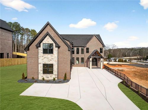 403 Thunder Rd, buford, GA, 30518-2578 | Card Image