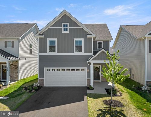 111 Haida Ln, WINCHESTER, VA, 22602-7934 | Card Image