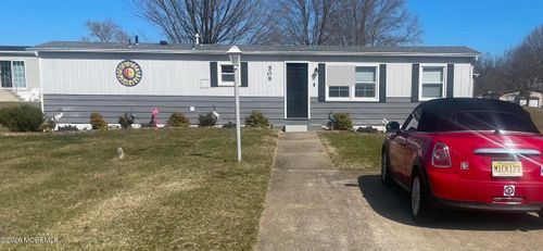 509 Rosalind Rd, Freehold, NJ, 07728-3415 | Card Image