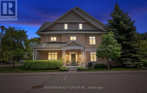 42-136 St Lawrence Dr, Mississauga, ON, L5G4V1 | Card Image