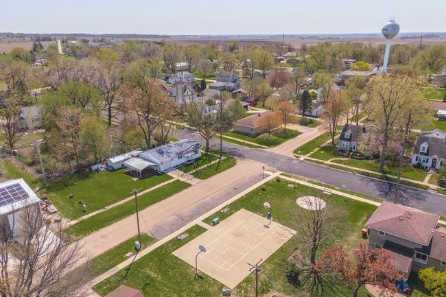 101 N Chatham St, House other with 2 bedrooms, 2 bathrooms and 1 parking in Danvers IL | Image 7