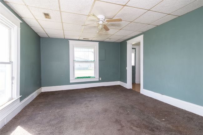 205 Jefferson St, Home with 3 bedrooms, 1 bathrooms and null parking in Carlisle IA | Image 9