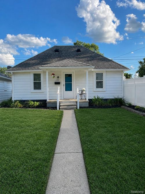 1507 Pagel Ave, Lincoln Park, MI, 48146-3535 | Card Image