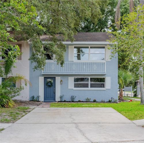 11739 Wesson Cir W, TAMPA, FL, 33618 | Card Image