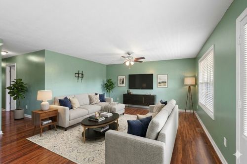 1529 Joanne Cir, Lewisburg, TN, 37091-2969 | Card Image