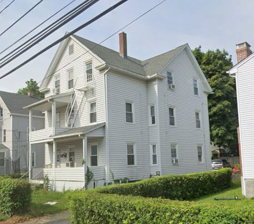 418 East St, New Britain, CT, 06051-7208 | Card Image