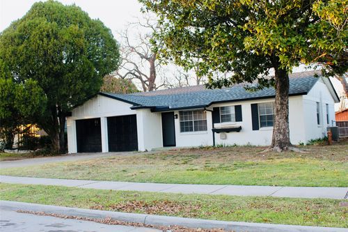 1511 Laurel Ln, Plano, TX, 75074-5267 | Card Image