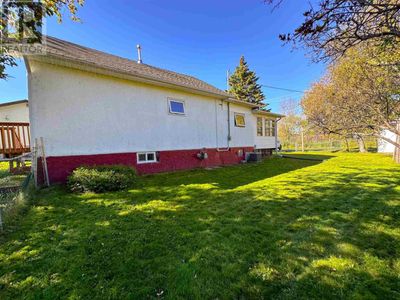 824 4 Th St N, Home with 2 bedrooms, 1 bathrooms and null parking in Kenora ON | Image 3