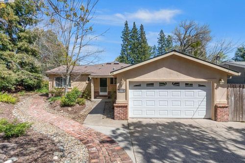 4778 New York Ave, Fair Oaks, CA, 95628-5835 | Card Image