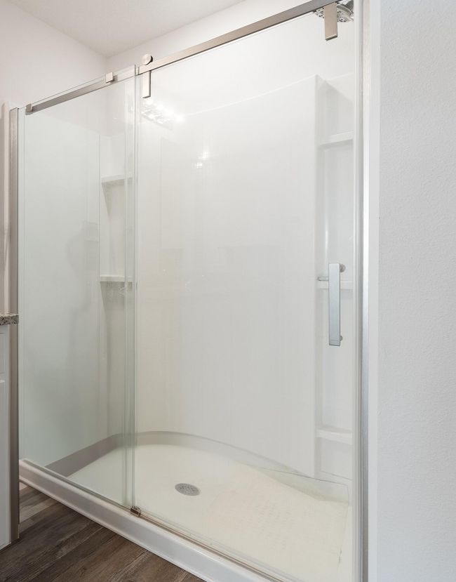 Walk-in Shower with Glass Enclosure! | Image 23