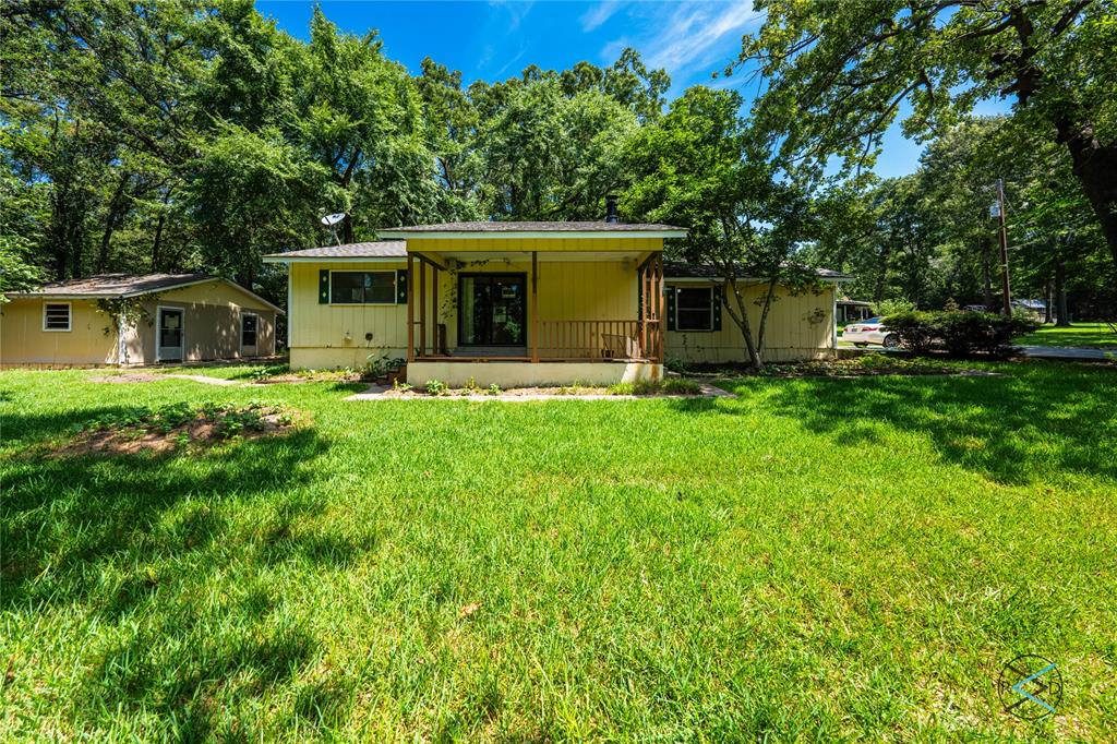 Crestview Dr, Athens, TX 75752