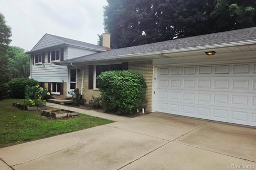 25590 Wick Rd, Taylor, MI, 48180-3116 | Card Image