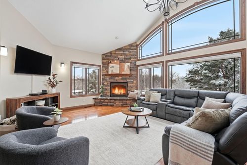 3191 Crestwood Dr Ne, Alexandria, MN, 56308-8937 | Card Image