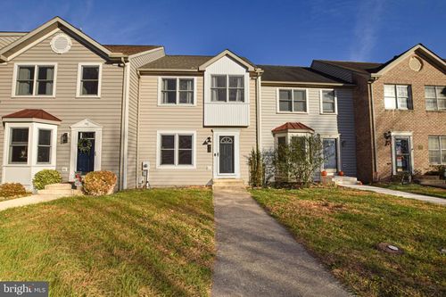 90 Morningside Dr, FALLING WATERS, WV, 25419-4053 | Card Image