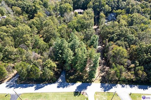 306 Forest Trce, Radcliff, KY, 40160-9449 | Card Image