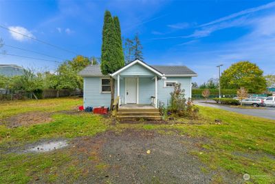 2418 Texas Street, House other with 2 bedrooms, 1 bathrooms and null parking in Bellingham WA | Image 2