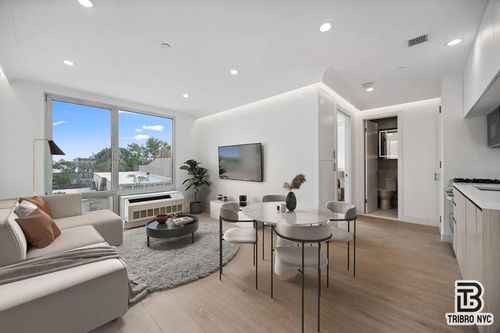 5e-184 Eagle St, Brooklyn, NY, 11222-1570 | Card Image