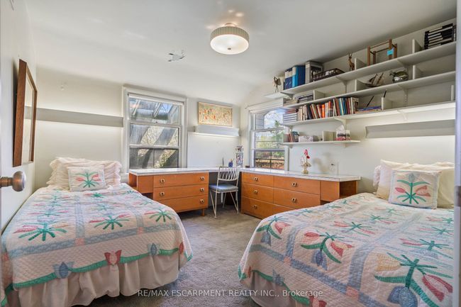 274 Mountain Brow Blvd, House other with 5 bedrooms, 3 bathrooms and 10 parking in Hamilton ON | Image 32