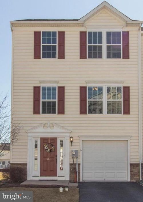 16 Tuxford Ln, COATESVILLE, PA, 19320-1635 | Card Image
