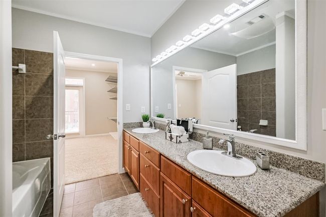 APT-236 - 1711 Old Spanish Trl, Condo with 1 bedrooms, 1 bathrooms and 2 parking in Houston TX | Image 19