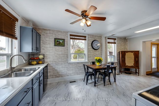 2017 Newtonville Rd, House other with 3 bedrooms, 2 bathrooms and 4 parking in Newtonville ON | Image 9