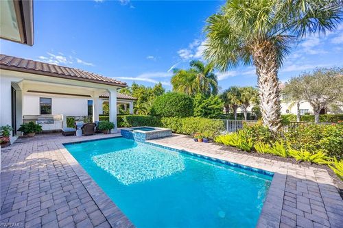 2277 Residence Cir, NAPLES, FL, 34105-3084 | Card Image