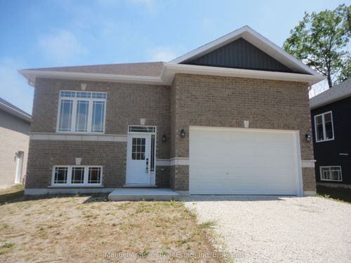 4 Joanne Cres, Wasaga Beach, ON, L9Z0S2 | Card Image