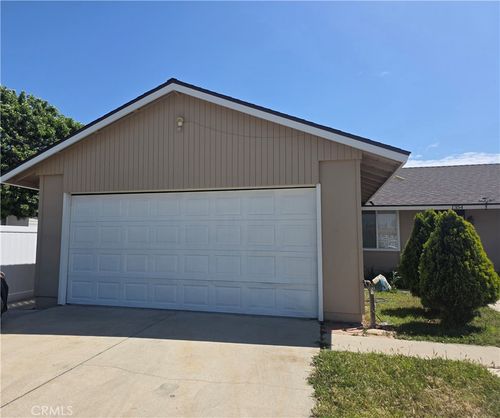 1354 Pleasant View Ave, Corona, CA, 92882-1717 | Card Image
