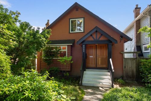 2268 E 7th Ave, Vancouver, BC, V5N1S7 | Card Image