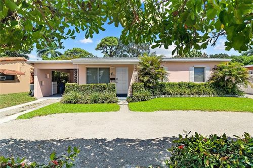 main-house-811 Sw 26th Ct, Fort Lauderdale, FL, 33315 | Card Image