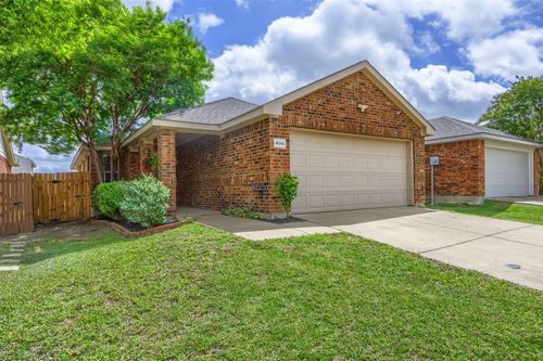 4014 Ridgetop Drive, Heartland, TX, 75126 | Card Image