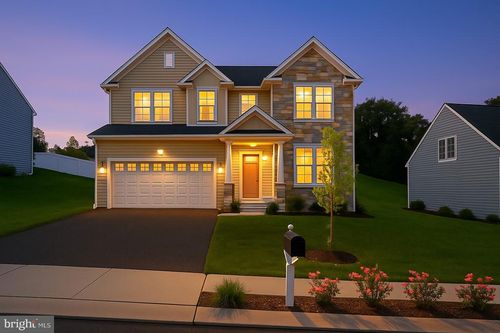 645 N Pier Dr, LANCASTER, PA, 17603-9333 | Card Image