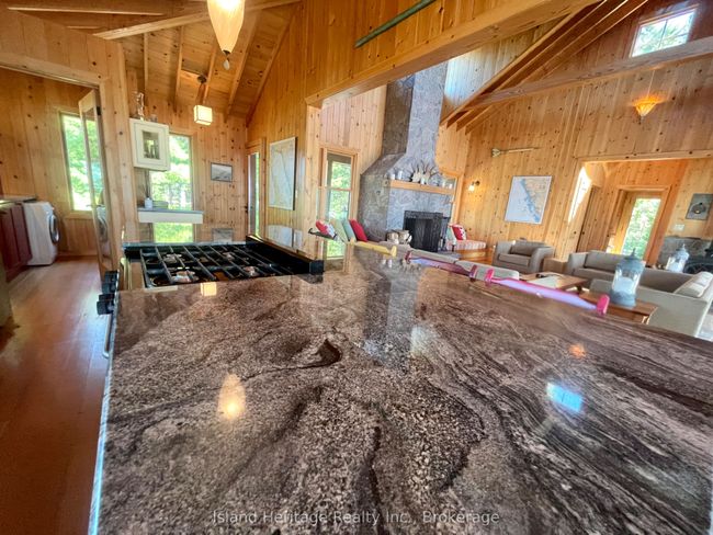D-44 Wallbridge Island N/A, Home with 5 bedrooms, 3 bathrooms and 4 parking in Parry Sound Remote Area ON | Image 11