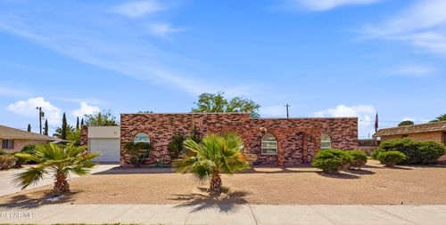 16007 Darrington Rd, Horizon City, TX, 79928-7350 | Card Image