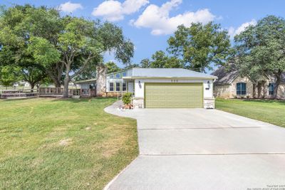 222 Valley Oak, House other with 3 bedrooms, 2 bathrooms and null parking in Bandera TX | Image 2