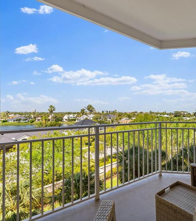 APT-122 - 1660 S Highway A1a, Condo with 3 bedrooms, 2 bathrooms and null parking in Jupiter FL | Image 41