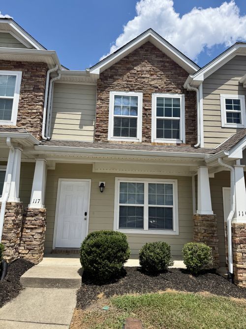 117 Cobblestone Place Dr, Goodlettsville, TN, 37072-8497 | Card Image
