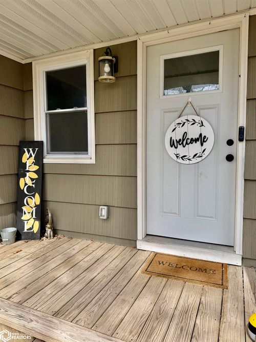 1409 J Ave E, Oskaloosa, IA, 52577-2443 | Card Image