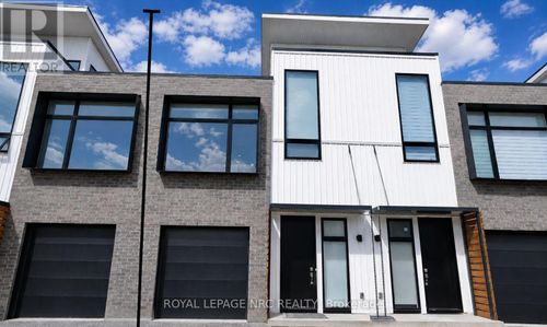 23-37 Summerside Mews, Pelham (Fonthill), ON, L0S1E6 | Card Image