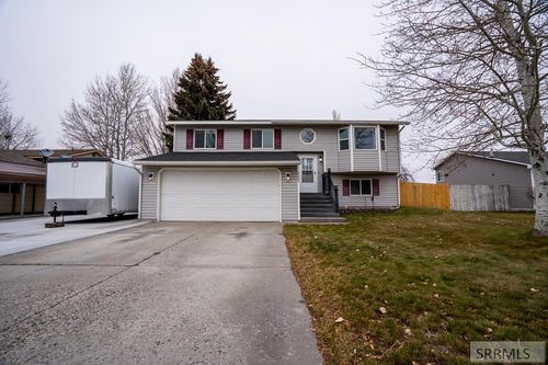 2202 W Saddle Ln, Idaho Falls, ID, 83402-4849 | Card Image