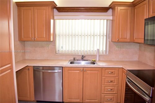 208-9300 Sunrise Lakes Blvd, Sunrise, FL, 33322-2140 | Card Image