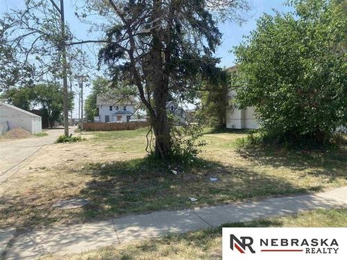 3015 Larimore Ave, Omaha, NE, 68111-2357 | Card Image