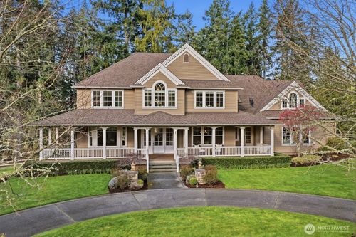 15923 163rd Ave Ne, Woodinville, WA, 98072-8945 | Card Image