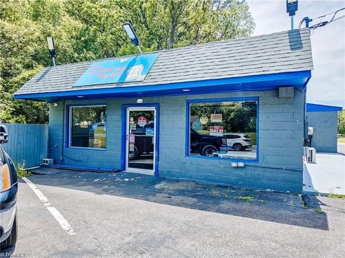 1515 Fancy Gap Rd, Mount Airy, NC, 27030-1823 | Card Image