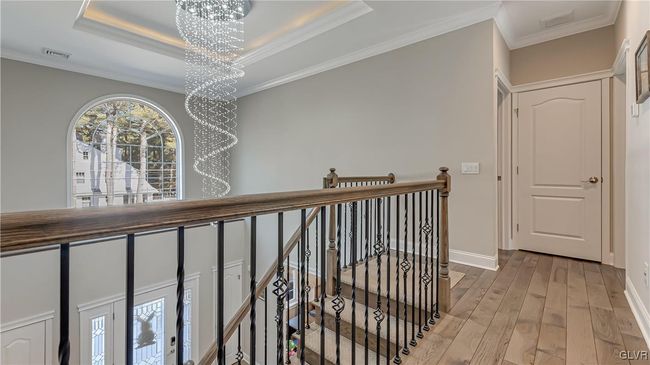Upstairs Hallway | Image 34