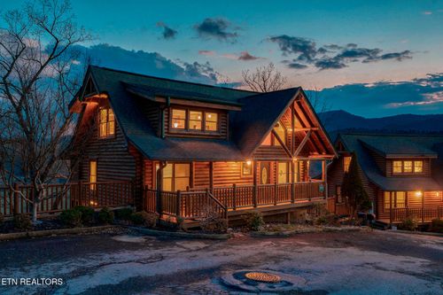 1734 Summit View Way, Sevierville, TN, 37862 | Card Image