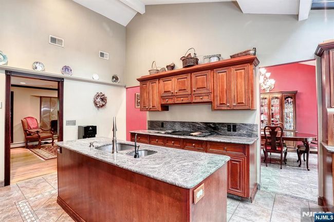 380 Hillside Ave, House other with 4 bedrooms, 4 bathrooms and null parking in Allendale NJ | Image 10